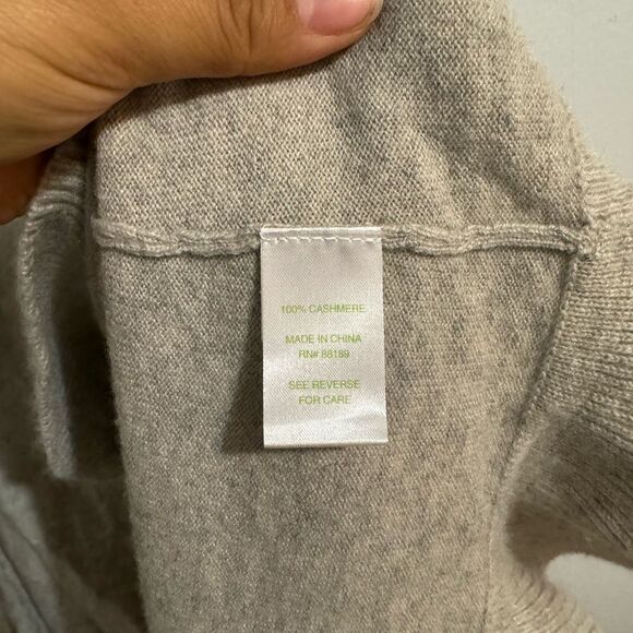 Lilly Pulitzer Cashmere Sweater - Picture 2 of 4